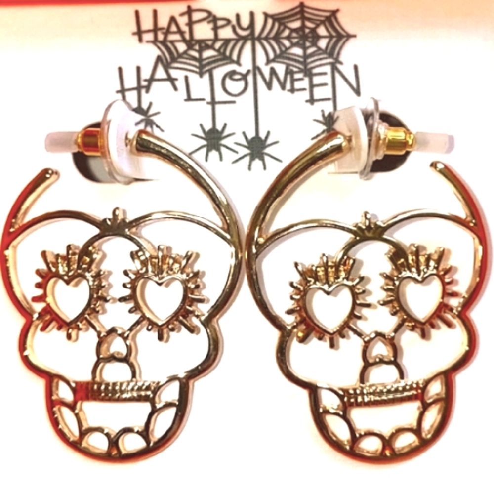π C&C California Candy Skull Post Earrings in Gold-tone NIB - Picture 5 of 8